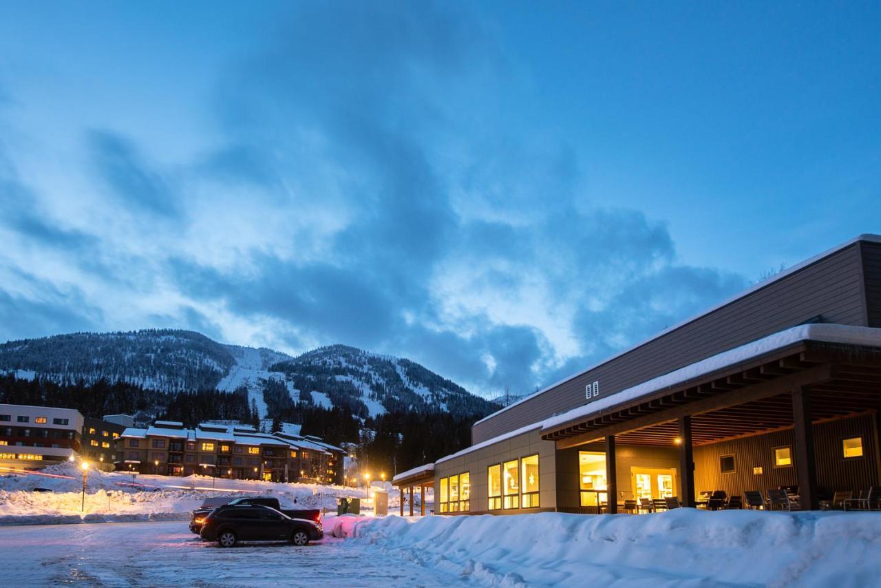 Nowhere Special Hostel Rossland Exterior photo